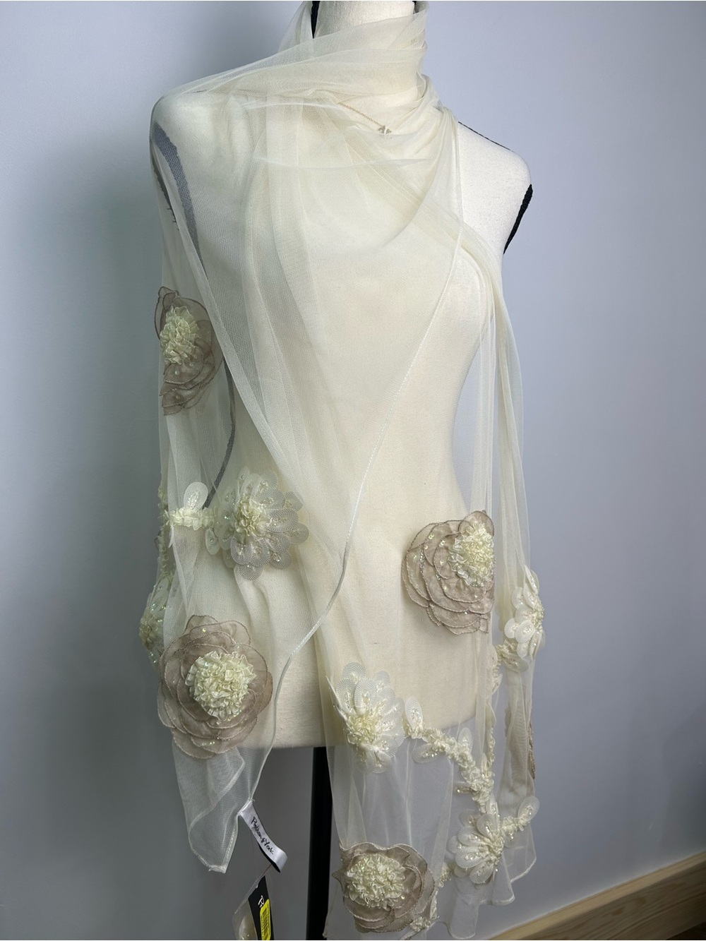 ✨ NEW WITH TAGS ✨ VTG Preston & York Luxe Ivory Tulle Evening Wrap/Bridal Shawl